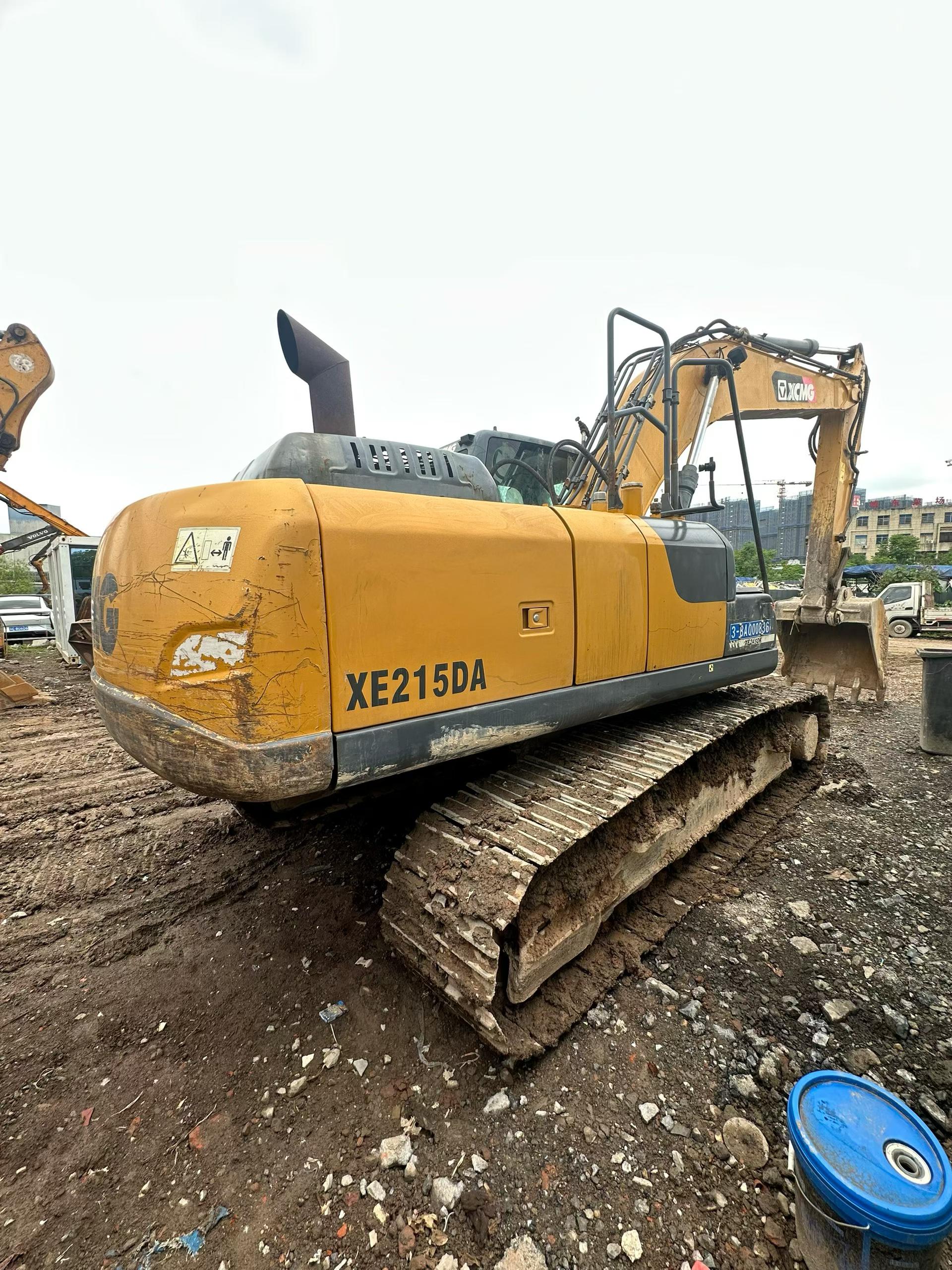 Buy XCMG XE205DA Used Excavator / 3