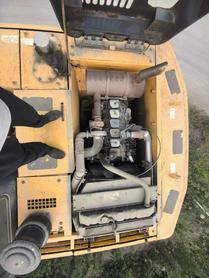 Buy Hyundai R225-7 Used Excavator / 2 Buy Hyundai R225-7 Used Excavator / 2