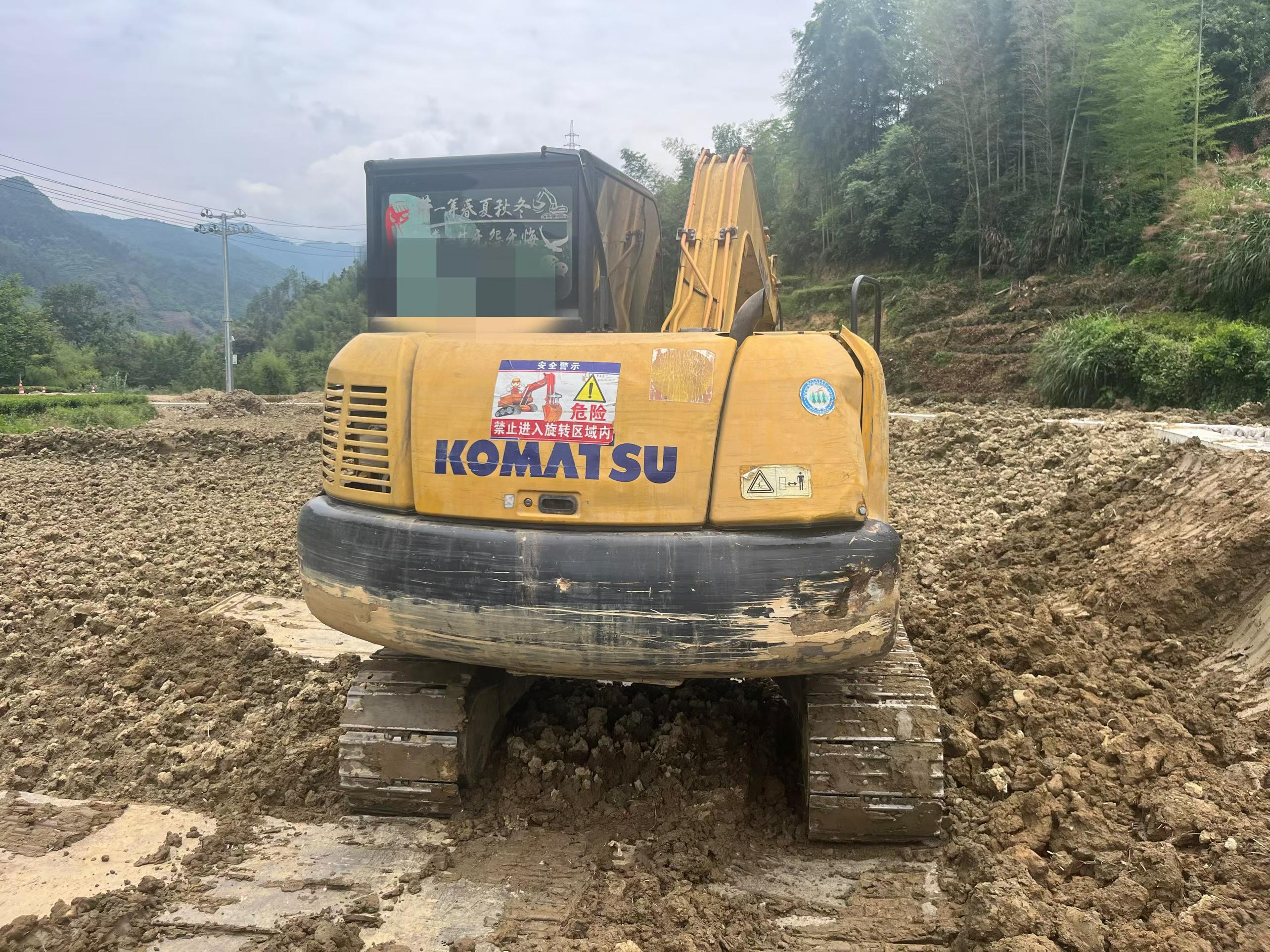 Buy Komatsu PC60-8 Used Excavator / 2