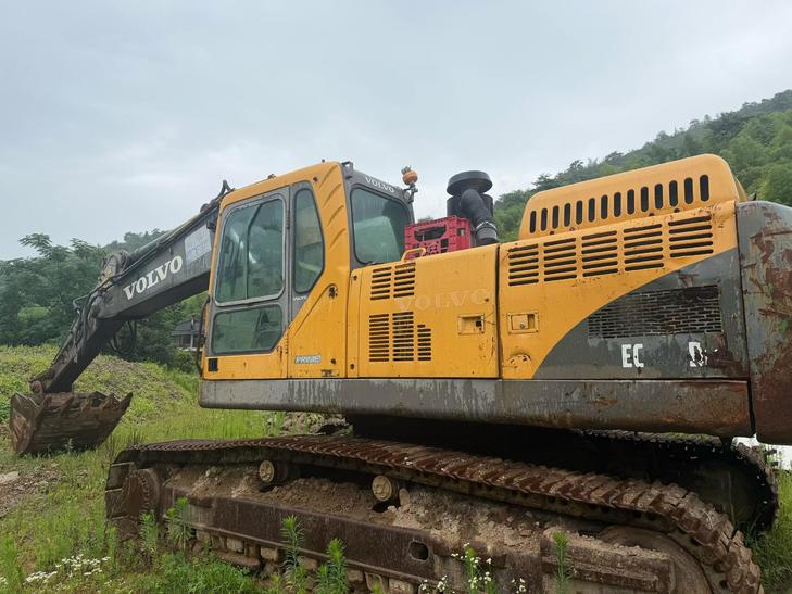 Buy Volvo EC360BL Used Excavator / 1