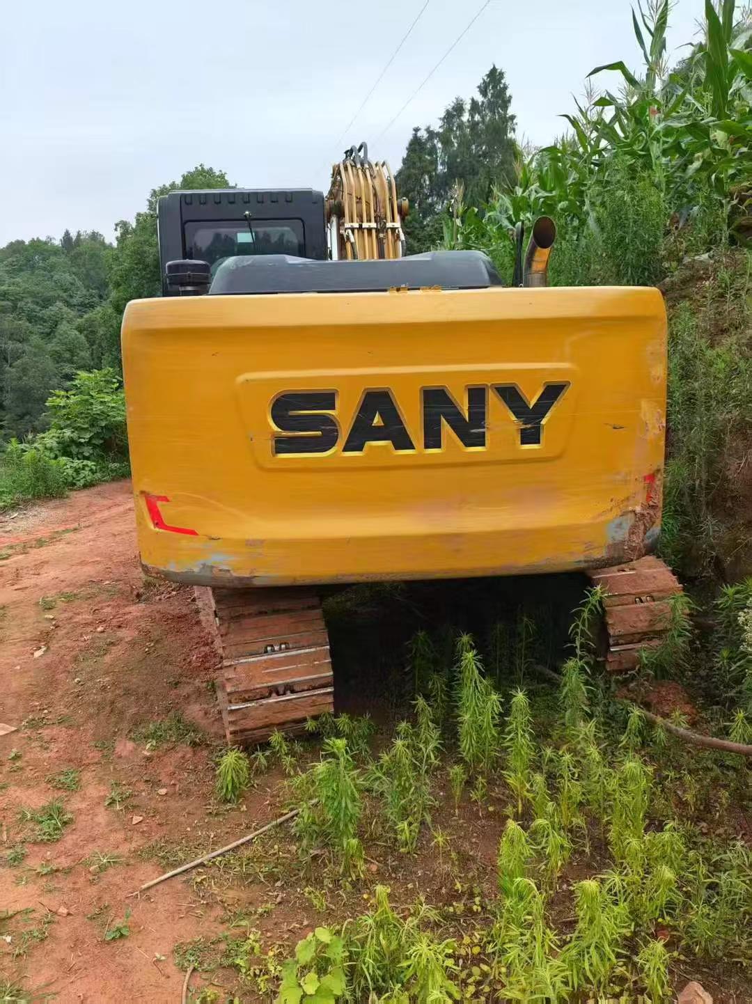 Buy Sany SY135 Used Excavator / 3