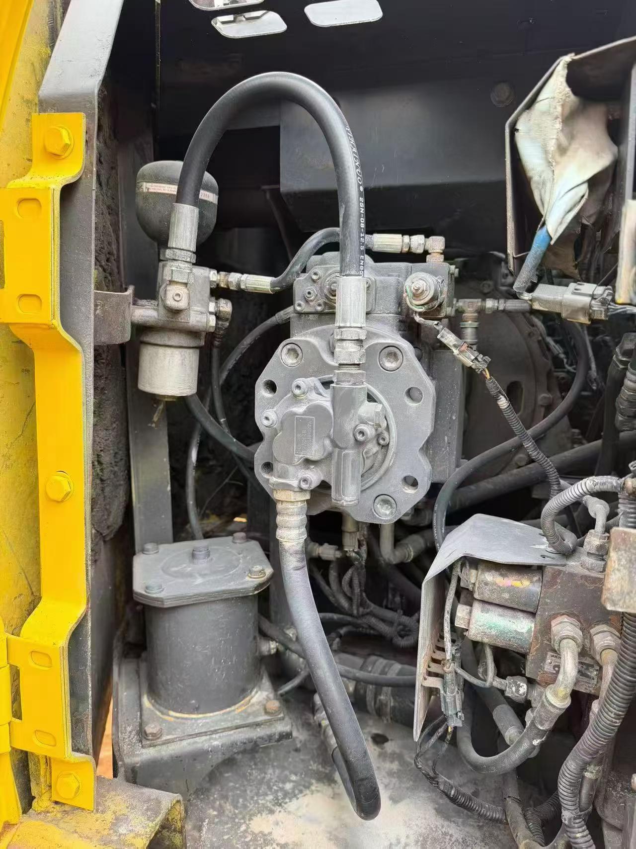 Buy Sumitomo SH120 Used Excavator / 4
