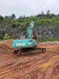Buy Kobelco SK210 Used Excavator / 3 Buy Kobelco SK210 Used Excavator / 3