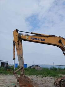 Buy Komatsu PC200-7 Used Excavator / 4 Buy Komatsu PC200-7 Used Excavator / 4