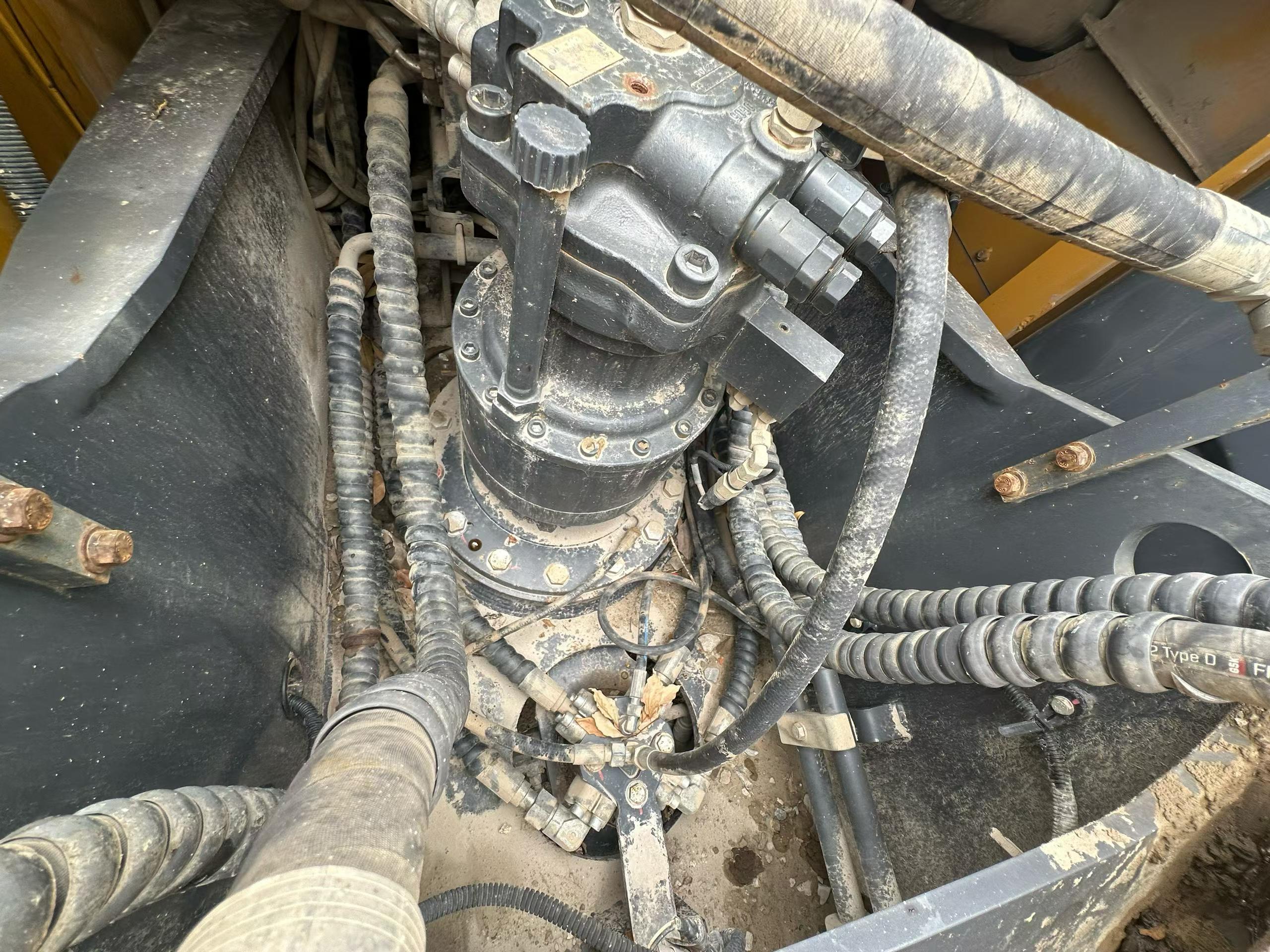 Buy XCMG XE205DA Used Excavator / 7