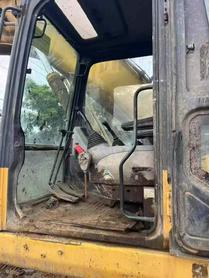 Buy Komatsu PC200-7 Used Excavator / 4 Buy Komatsu PC200-7 Used Excavator / 4
