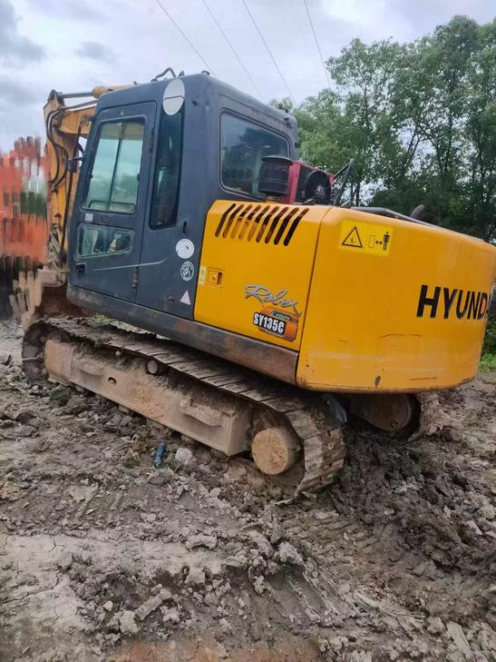 Buy Hyundai R110-7 Used Excavator / 1