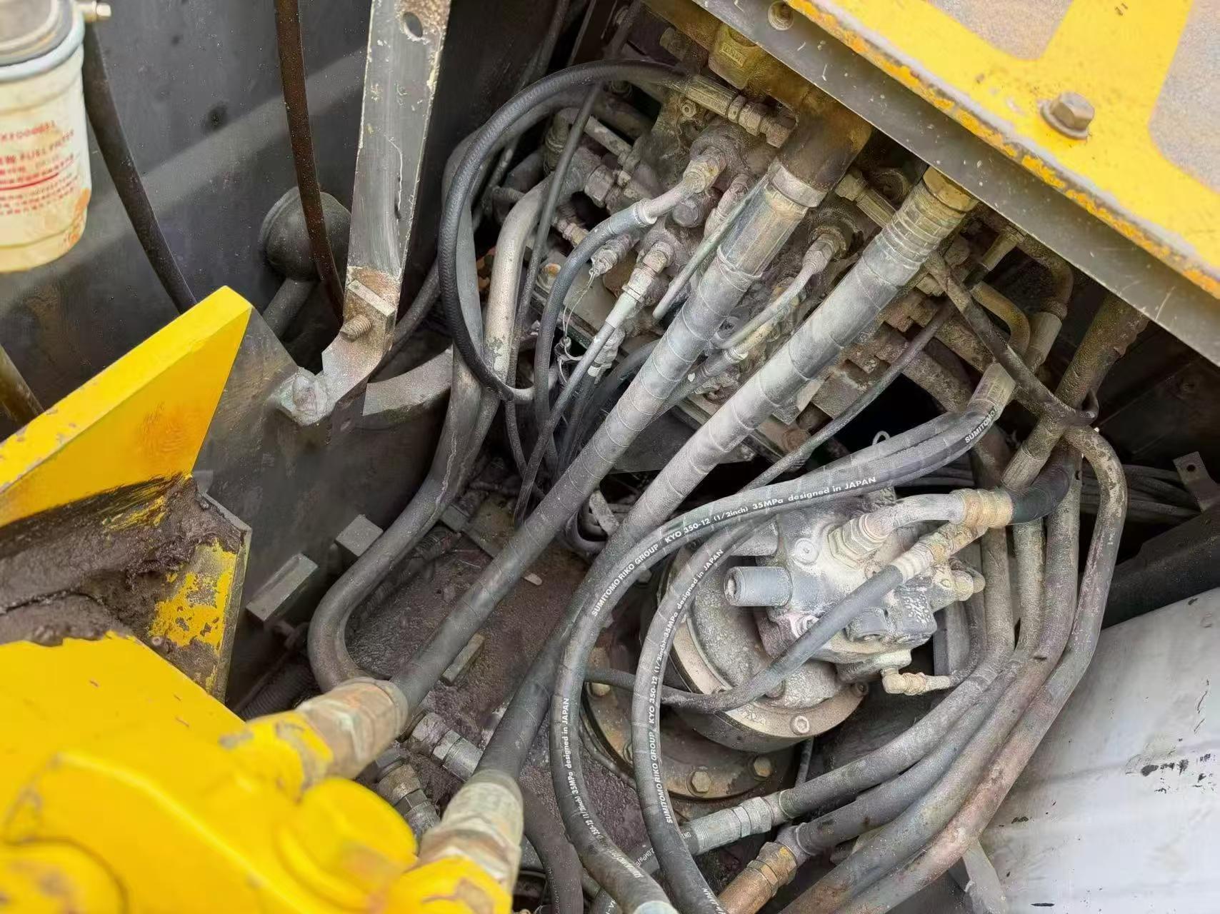 Buy Sumitomo SH120 Used Excavator / 6