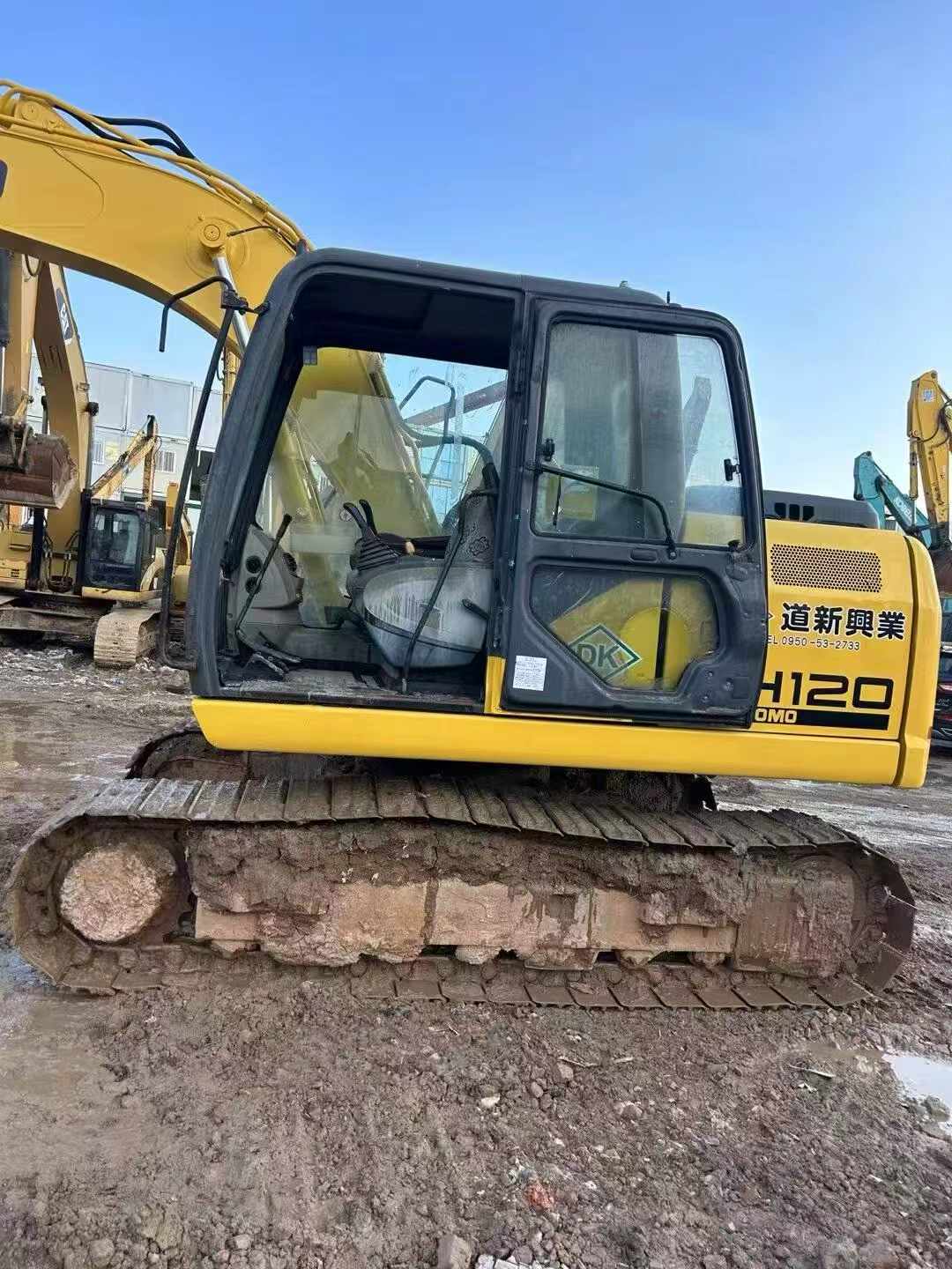 Buy Sumitomo SH120 Used Excavator / 6