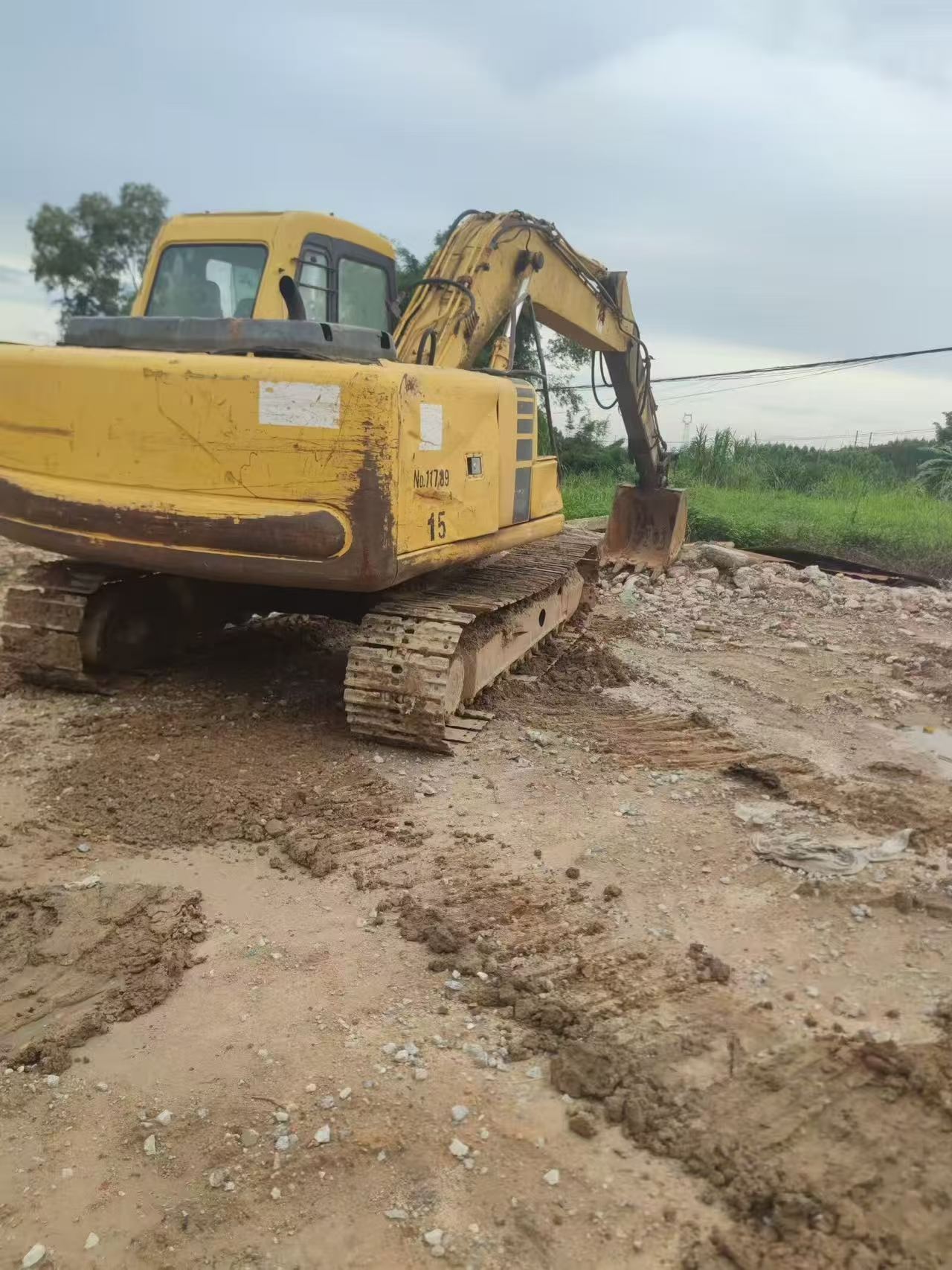 Buy Komatsu PC120-6 Used Excavator / 3