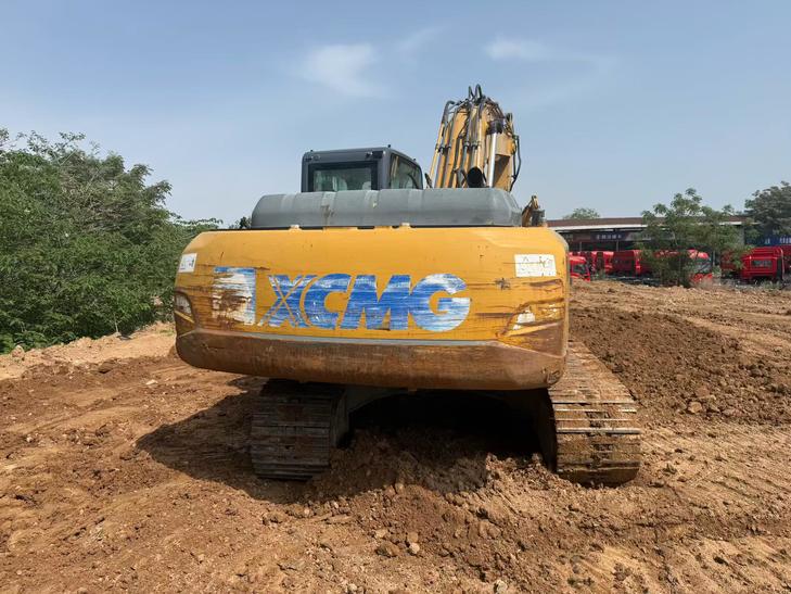 Buy XCMG XE200 Used Excavator / 1