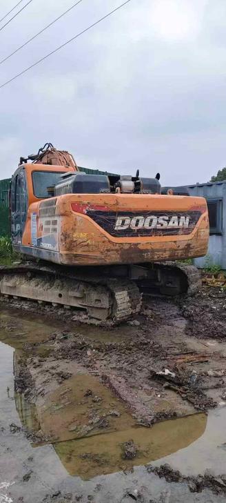 Buy Doosan DX215-9C Used Excavator / 1