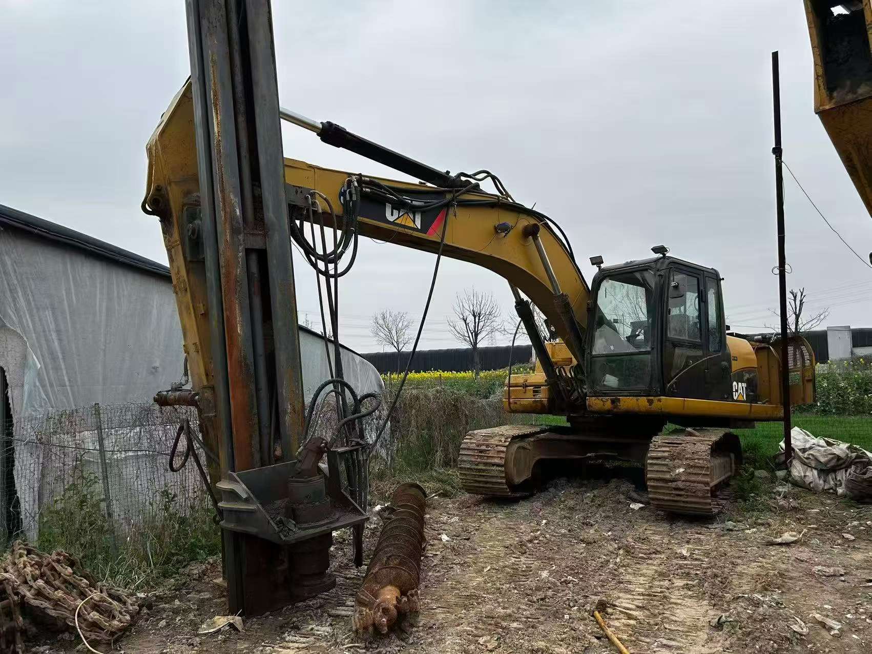 Buy Caterpillar 320A Used Excavator / 2