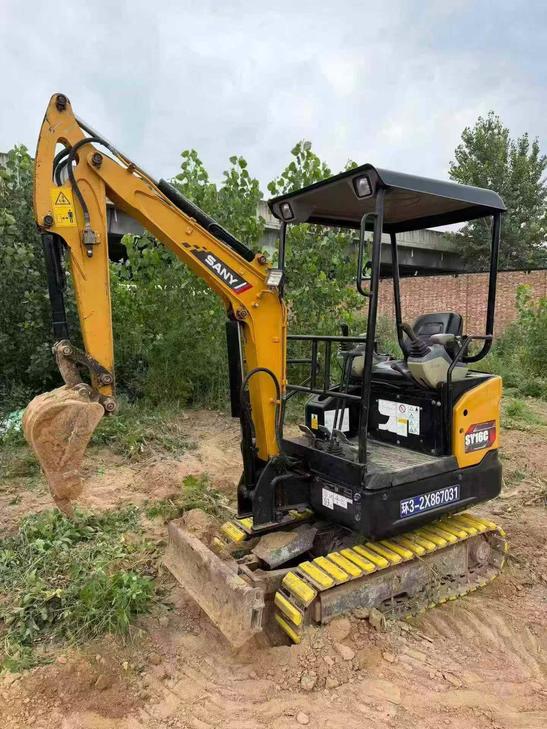 Buy Sany SY16C Used Excavator / 1