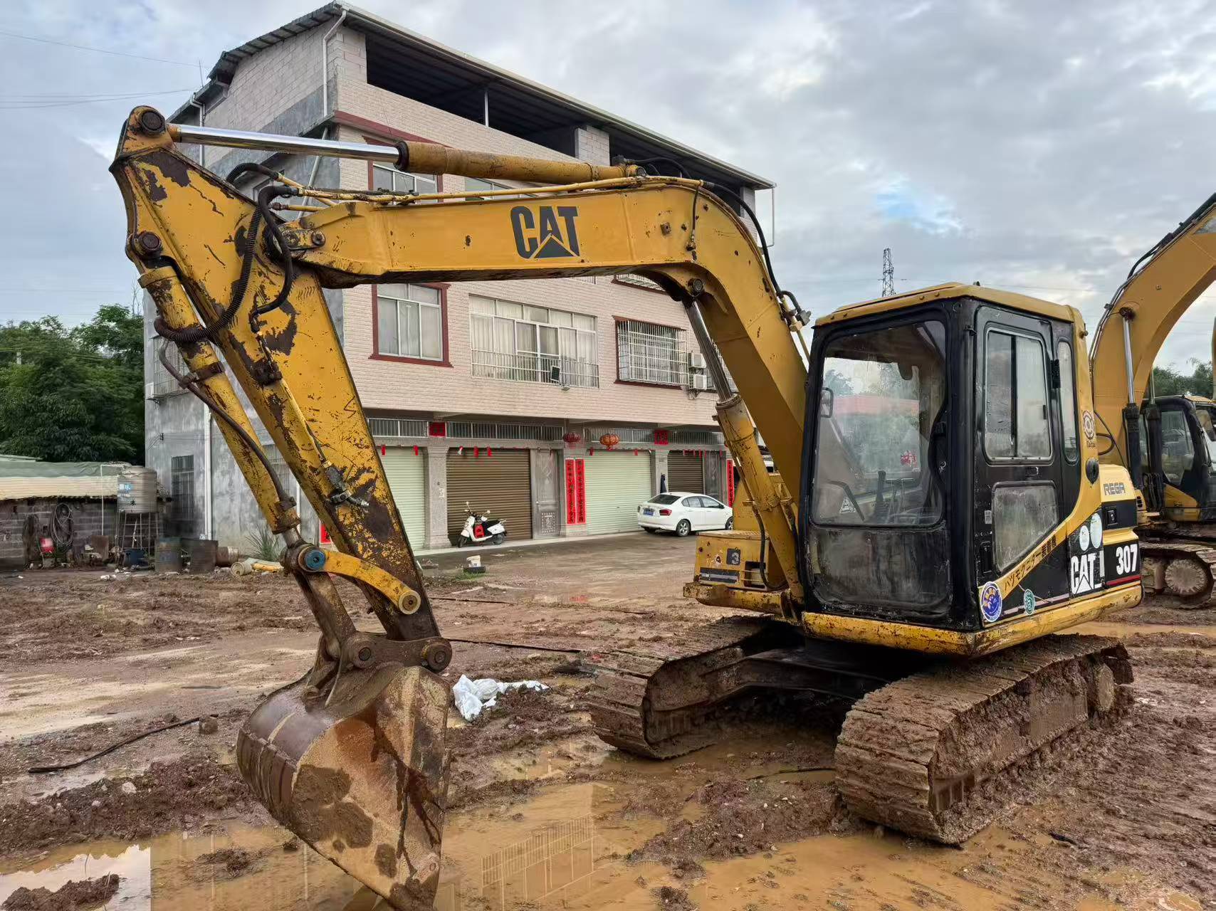Buy Caterpillar 307B Used Excavator / 3