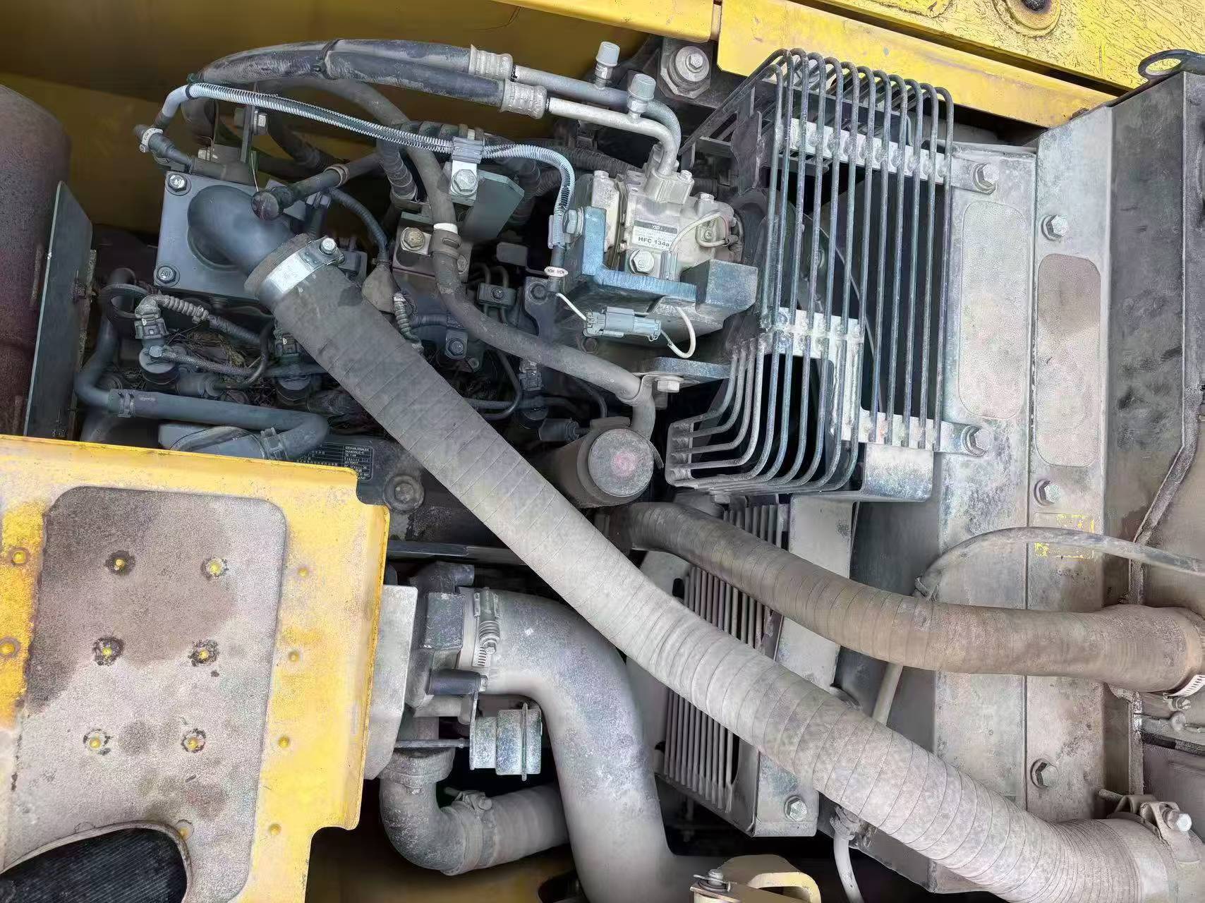 Buy Komatsu PC110-7 Used Excavator / 4