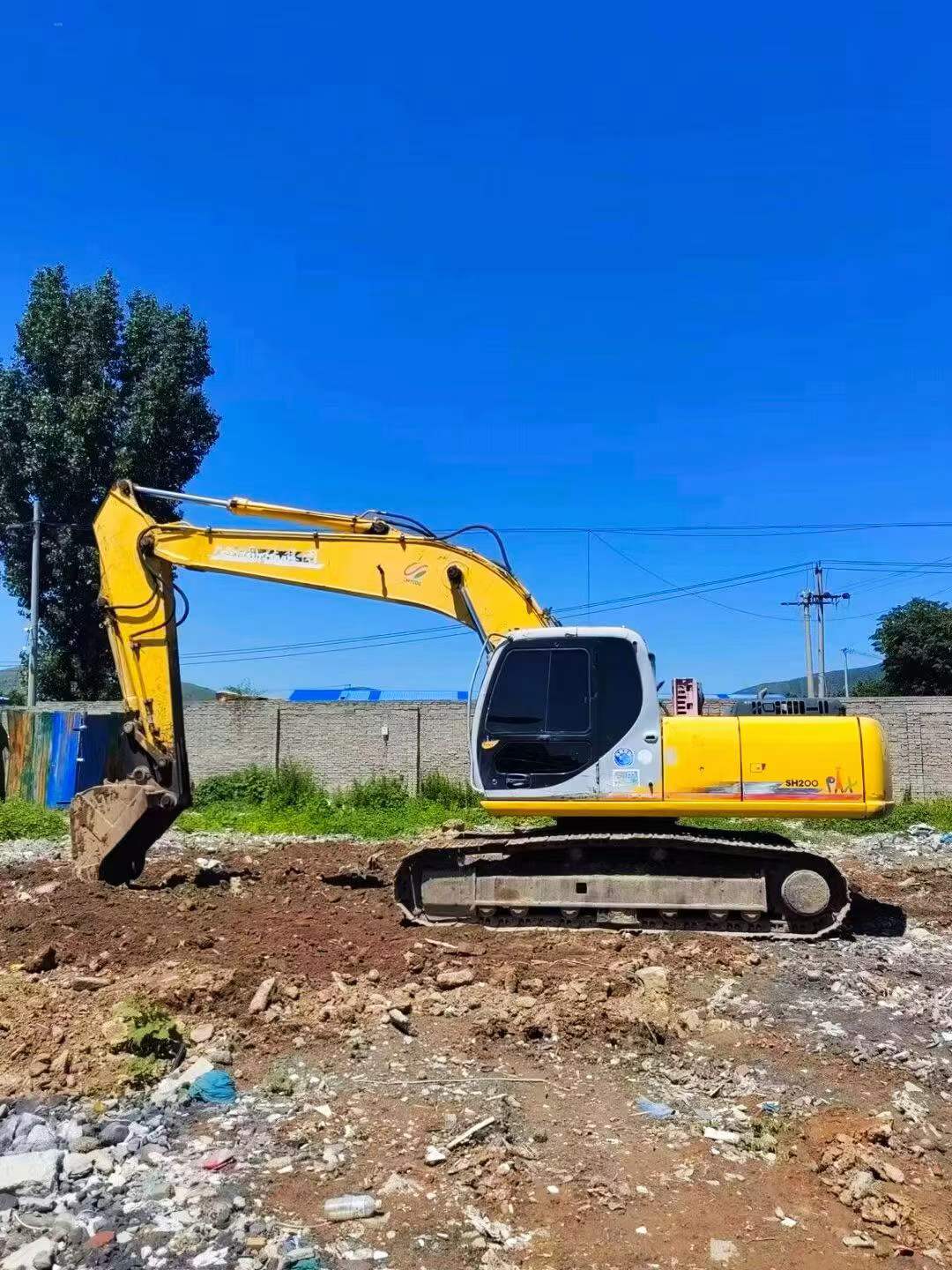 Buy Sumitomo SH200A3 Used Excavator / 3
