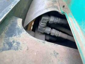 Buy Kobelco SK210 Used Excavator / 3 Buy Kobelco SK210 Used Excavator / 3