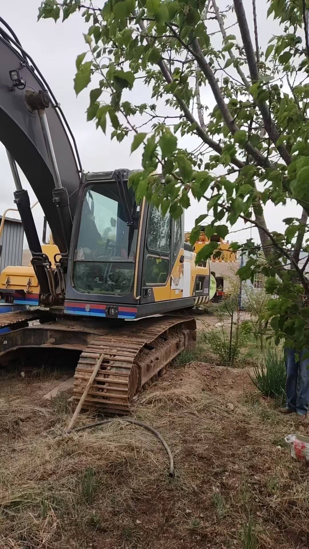 Buy Volvo EC210B Used Excavator / 3