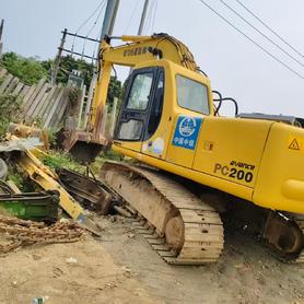 Buy Komatsu PC200-6 Used Excavator / 2 Buy Komatsu PC200-6 Used Excavator / 2