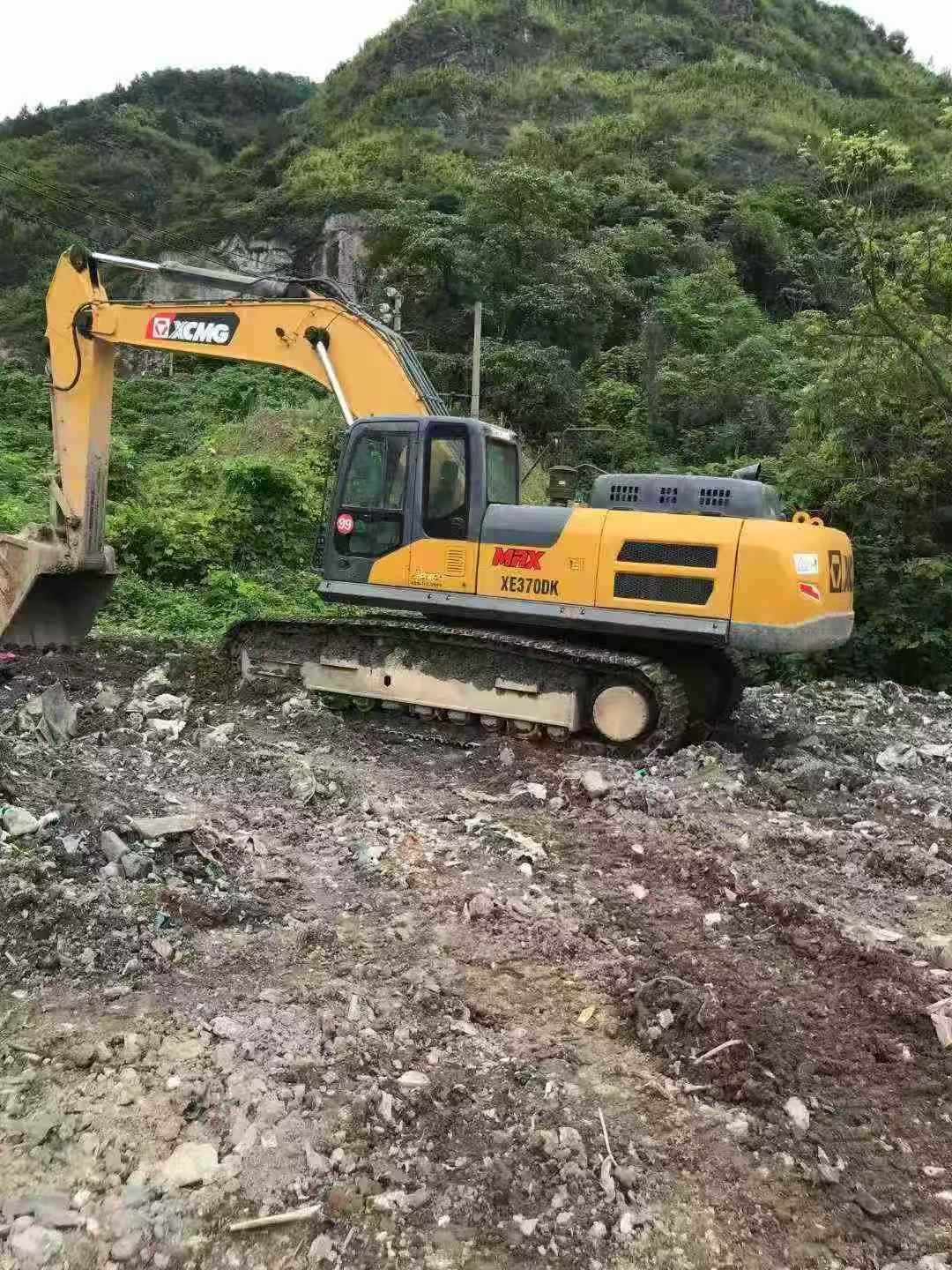 Buy XCMG XE370 Used Excavator / 9