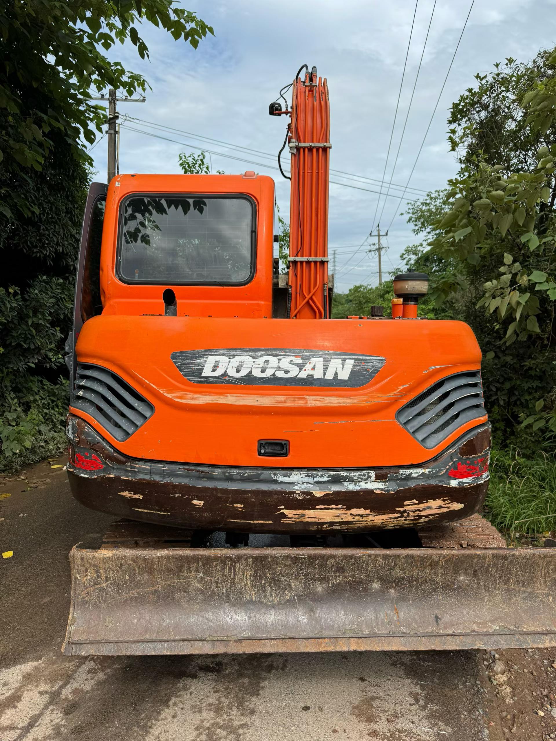 Buy Doosan DX75-9C Used Excavator / 3