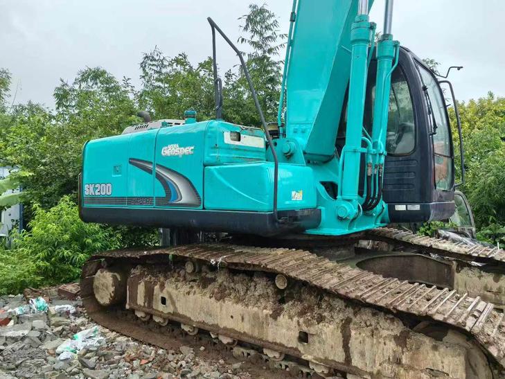 Buy Kobelco SK200 Used Excavator / 1