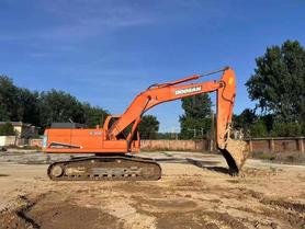 Buy Doosan DX260LC Used Excavator / 4 Buy Doosan DX260LC Used Excavator / 4