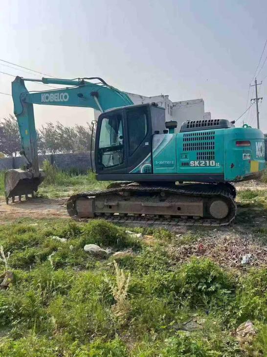 Buy Kobelco SK210 Used Excavator / 1