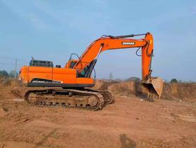 Buy Doosan DH300-5 Used Excavator / 3 Buy Doosan DH300-5 Used Excavator / 3