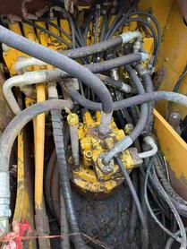 Buy Caterpillar 323 Used Excavator / 4 Buy Caterpillar 323 Used Excavator / 4