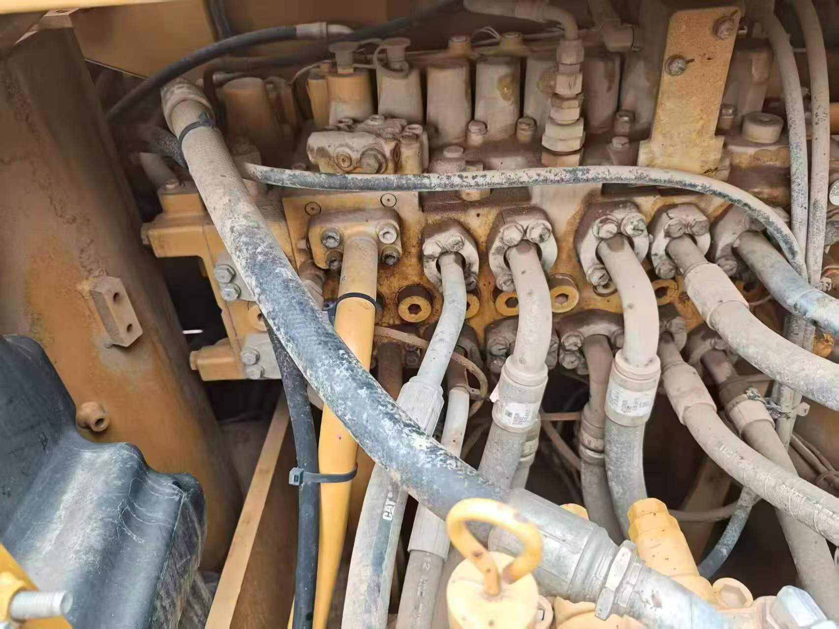 Buy Caterpillar 323 Used Excavator / 7 Buy Caterpillar 323 Used Excavator / 7