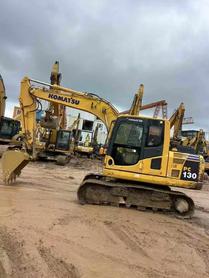 Buy Komatsu PC110-7 Used Excavator / 2 Buy Komatsu PC110-7 Used Excavator / 2