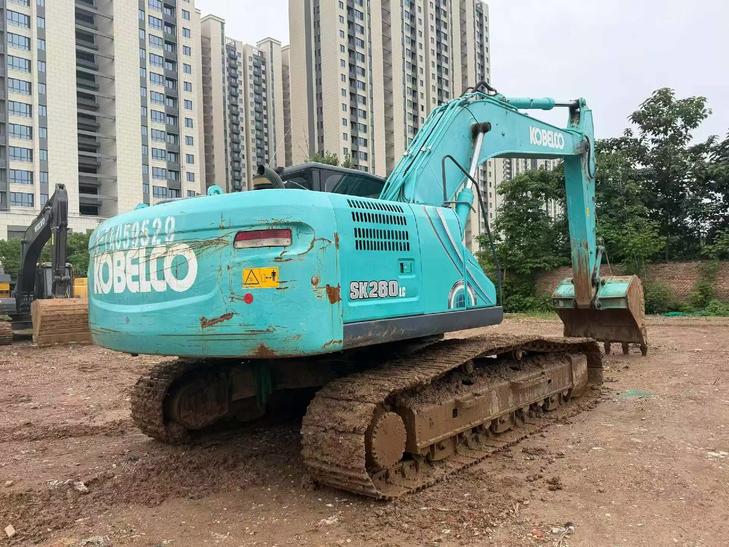 Buy Kobelco SK260LC-8 Used Excavator / 1