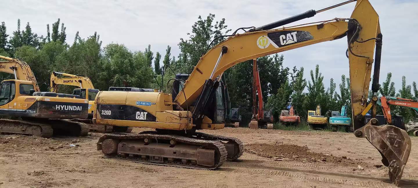 Buy Caterpillar 320D Used Excavator / 2