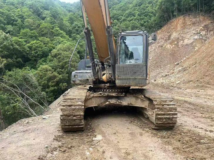 Buy XCMG XE370 Used Excavator / 1