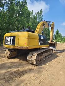 Buy Caterpillar 323D2L Used Excavator / 2 Buy Caterpillar 323D2L Used Excavator / 2