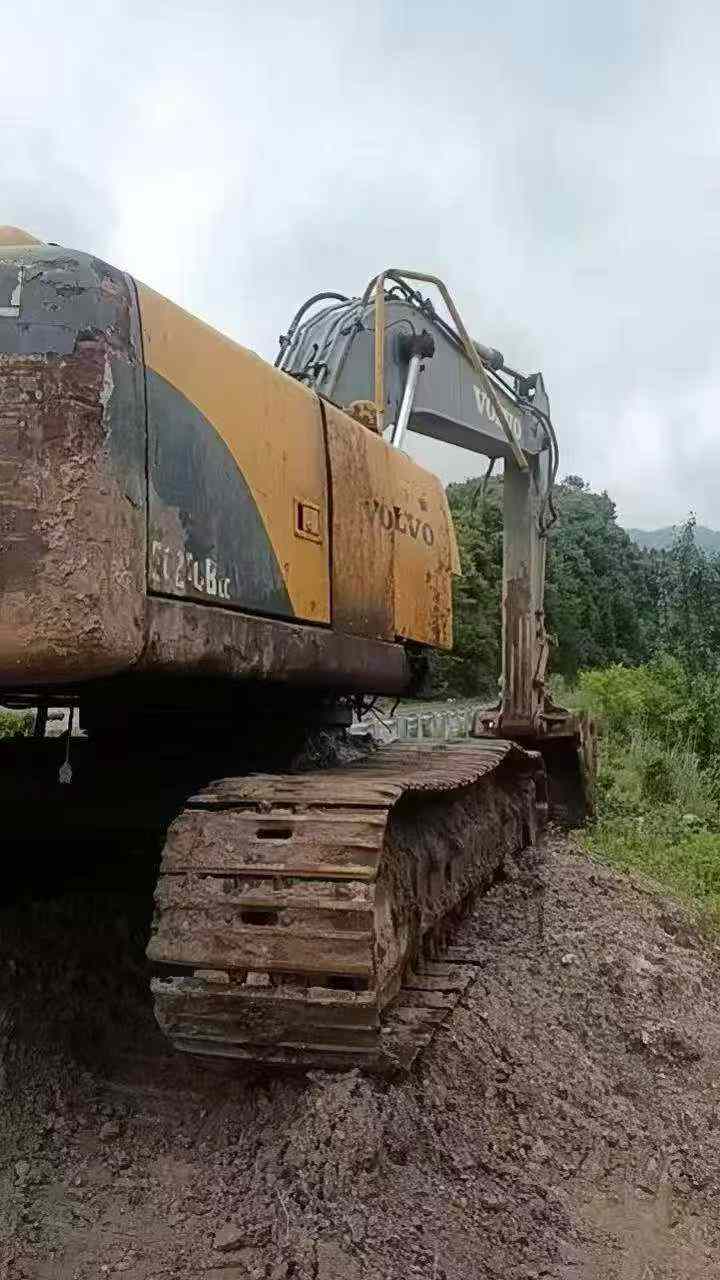 Buy Volvo EC210B Used Excavator / 4