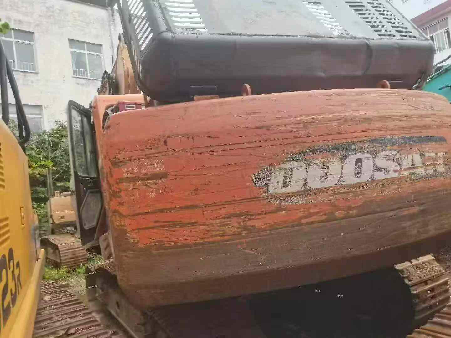 Buy Doosan DH215-9 Used Excavator / 2
