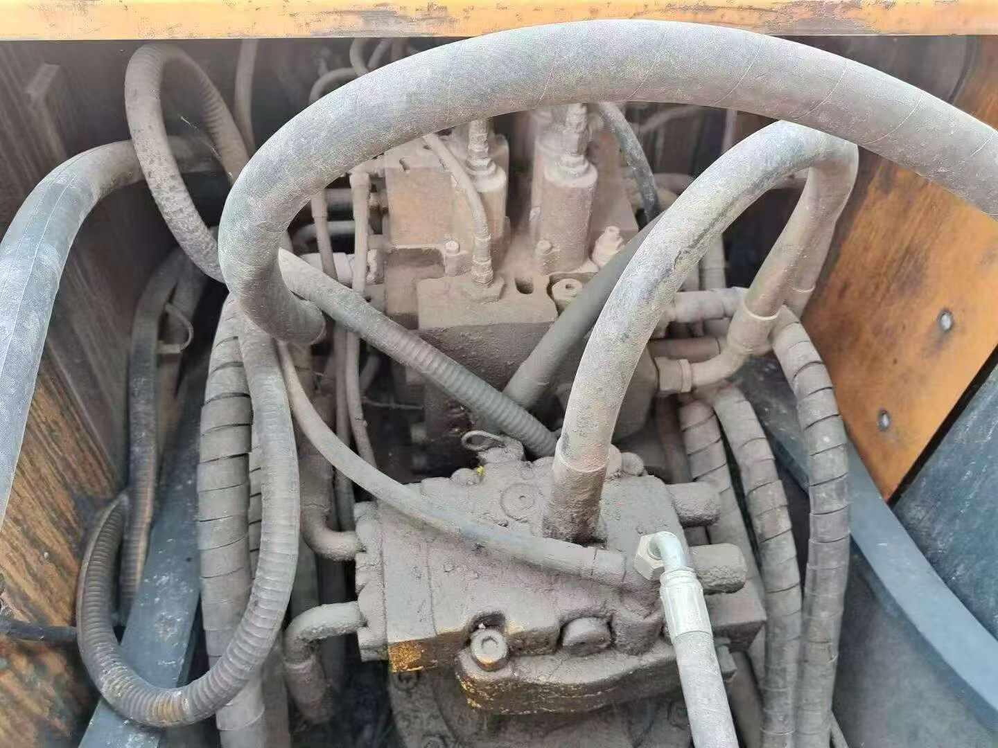 Buy Hyundai R215-7 Used Excavator / 3