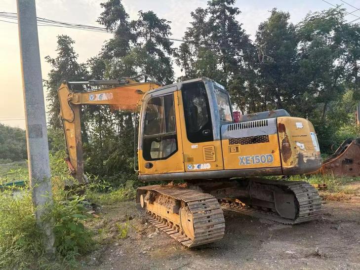 Buy XCMG XE135B Used Excavator / 1
