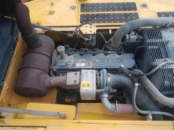 Buy Komatsu PC220 Used Excavator / 1