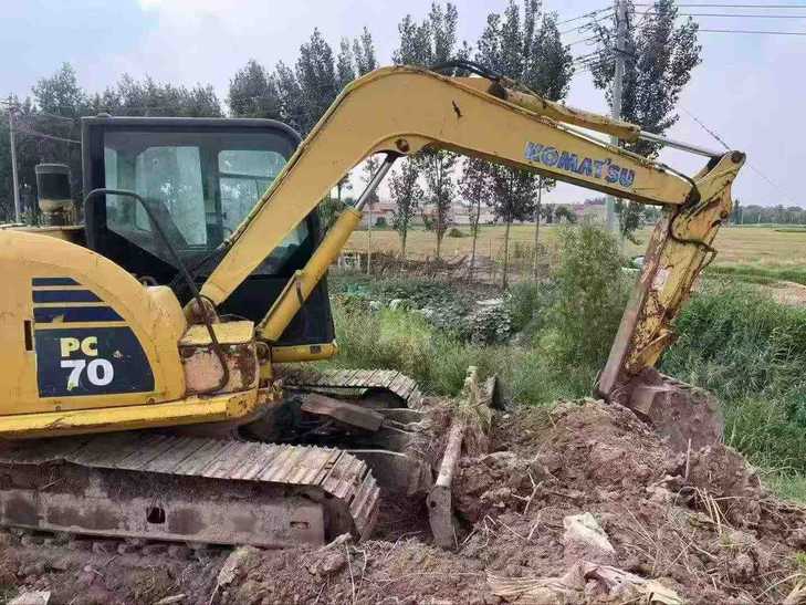 Buy Komatsu PC70-8 Used Excavator / 1