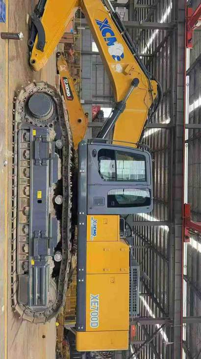 Buy XCMG XE700C Used Excavator / 1