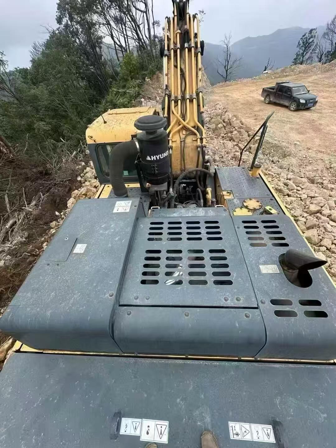 Buy Hyundai R485LVS Used Excavator / 2