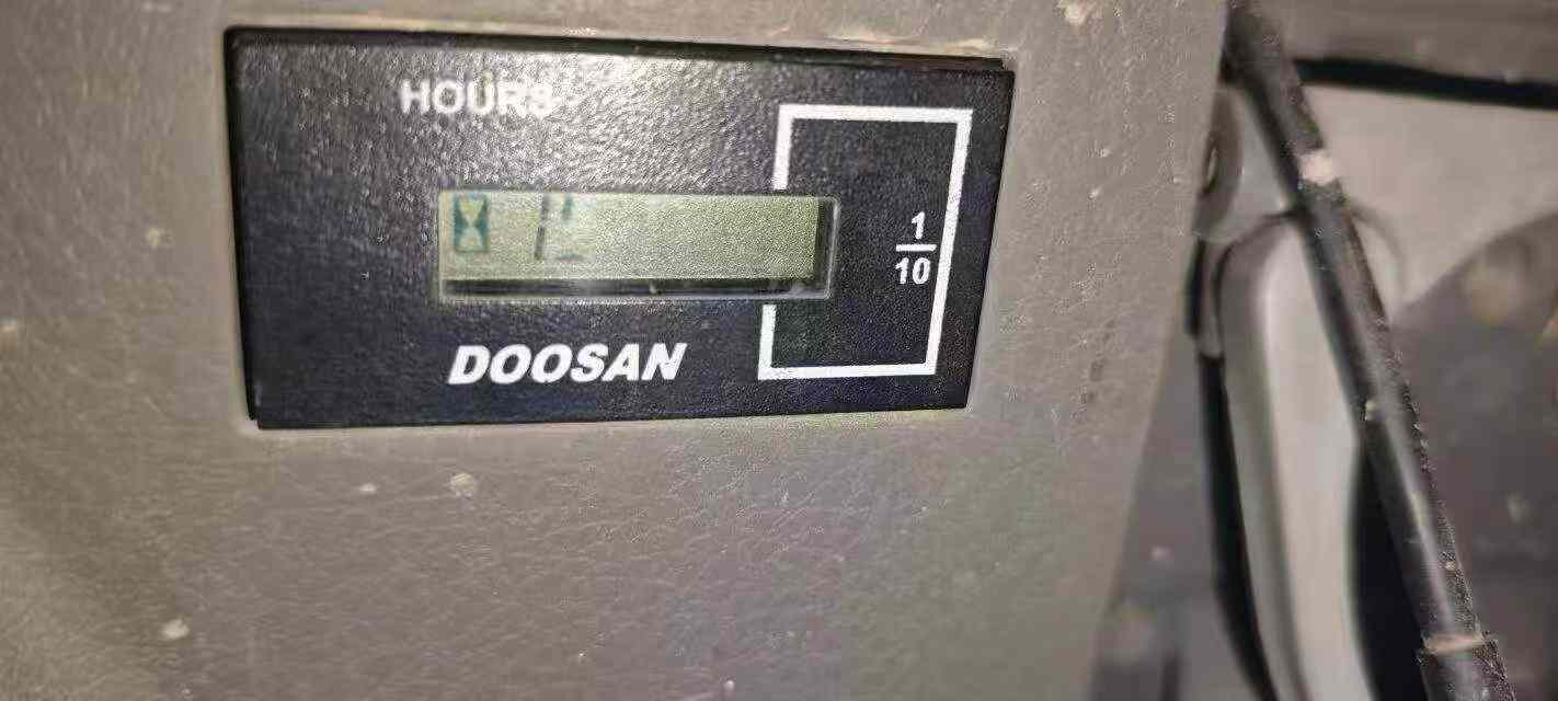 Buy Doosan DX75 Used Excavator / 7