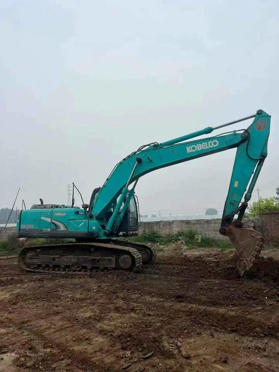 Buy Kobelco SK2008 Used Excavator / 1