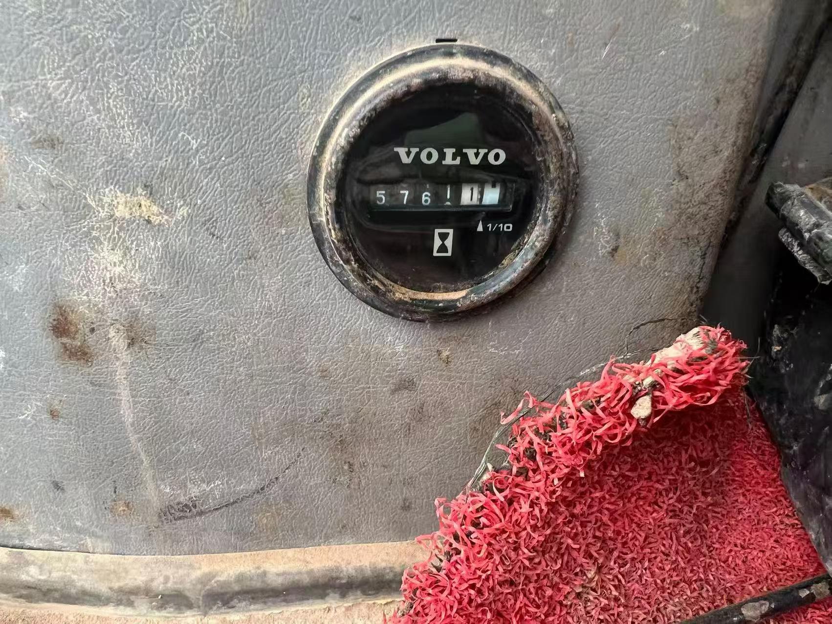 Buy Volvo L120E Used Excavator / 6 Buy Volvo L120E Used Excavator / 6