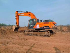 Buy Doosan DH300-5 Used Excavator / 2 Buy Doosan DH300-5 Used Excavator / 2
