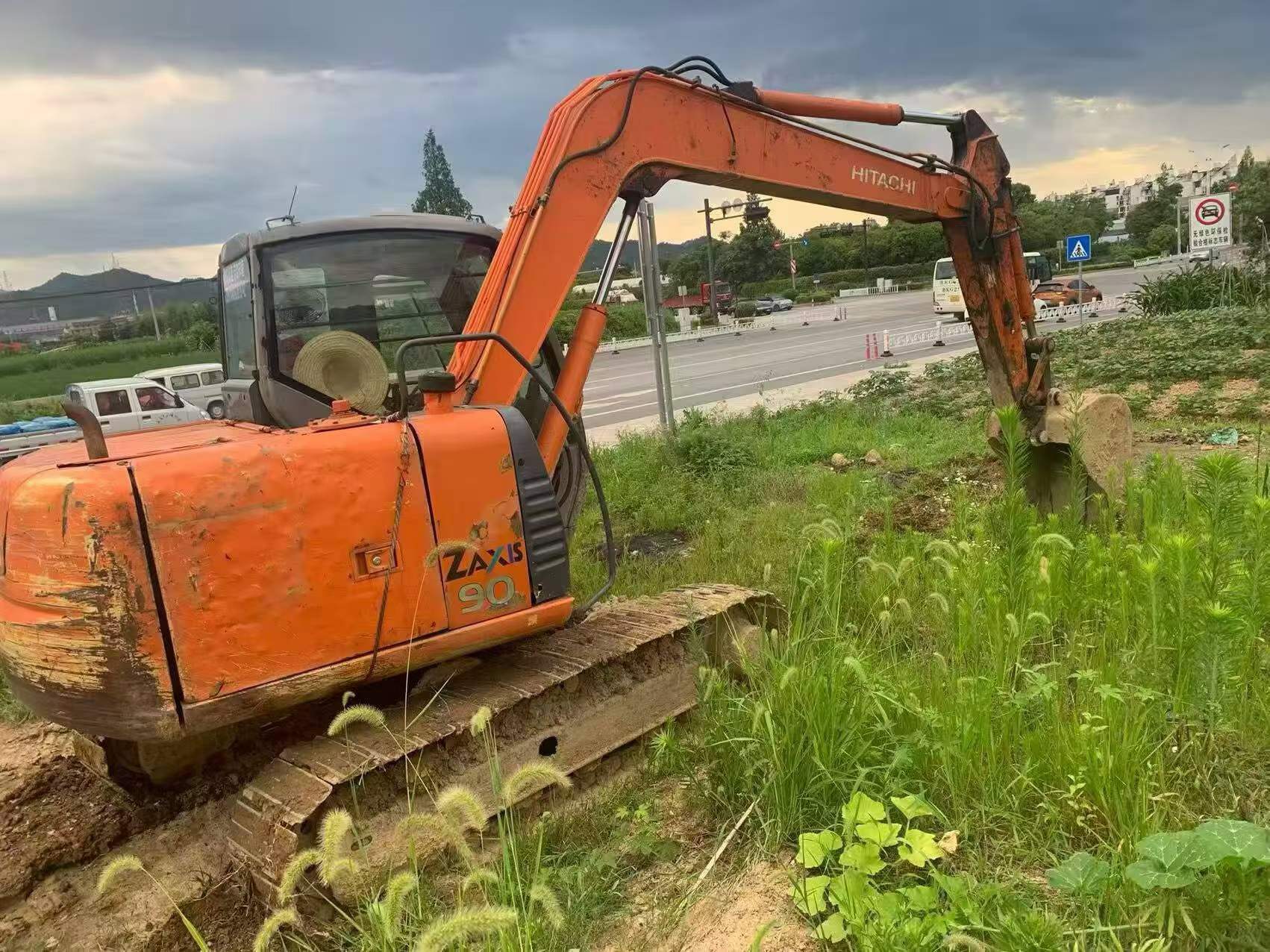 Buy Hitachi EX70 Used Excavator / 2